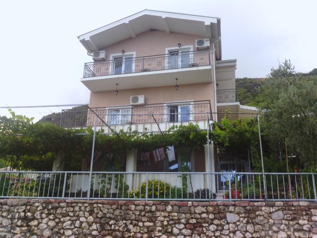 Apartments Mitrovic Podlicak Sveti Stefan Exterior foto